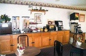 Отель Econo Lodge