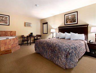 Отель Fairmont, West Virginia Travelodge