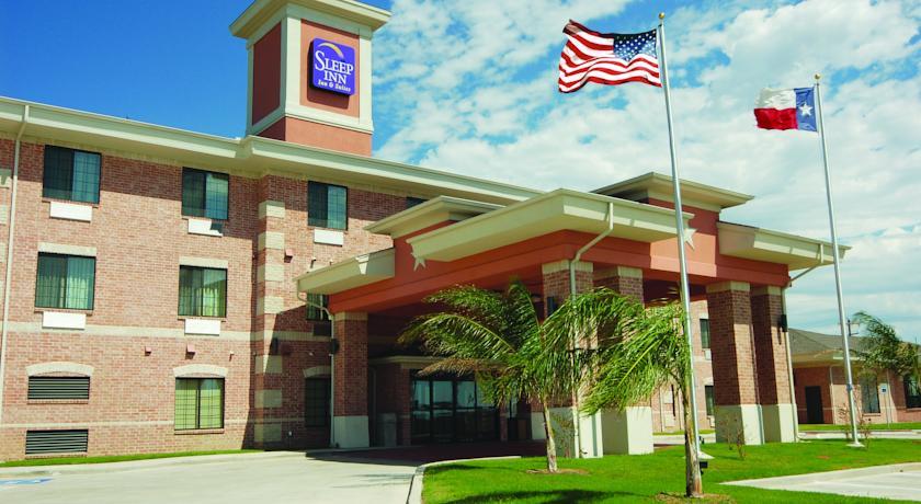 Отель SLEEP INN & SUITES