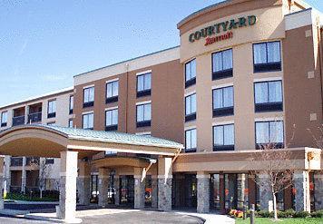 Отель COURTYARD BY MARRIOTT PITTSBURGH MONROEVILLE