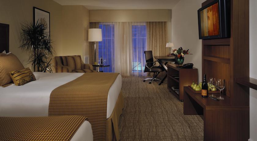 Отель The Heathman Hotel Kirkland