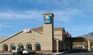 Отель Comfort Inn & Suites