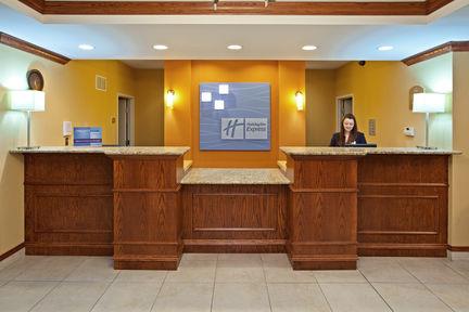 Отель Holiday Inn Express Hotel & Suites Vandalia	