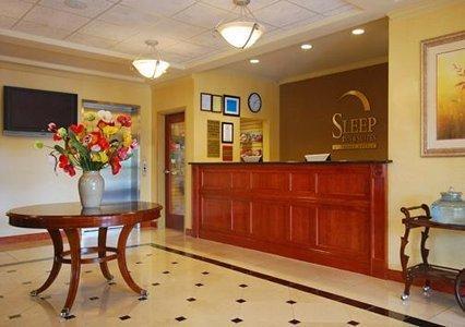 Отель Sleep Inn & Suites