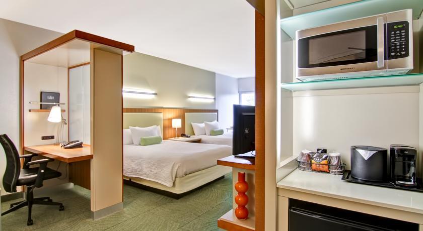 Отель SpringHill Suites Tallahassee Central