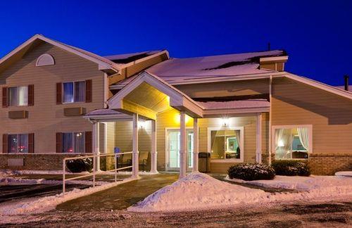 Отель Country Inn By Carlson Northfield