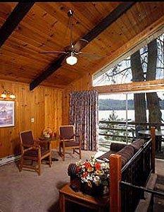 Отель The Pines Resort