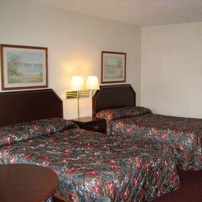 Отель Sands Central Inn Hot Springs