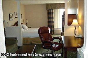 Отель Holiday Inn Express MEDINA
