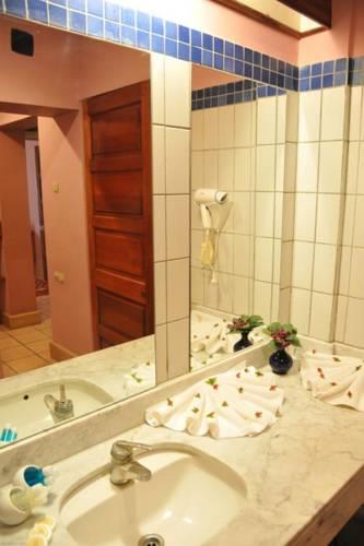 Отель Hotel Sahara Regency