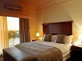 Отель Protea Hotel Ikoyi Westwood