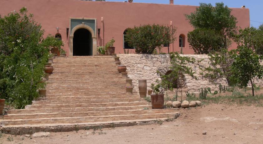 Отель Riad Douar Des Oliviers
