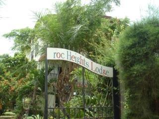 Отель Roc Heights Lodge