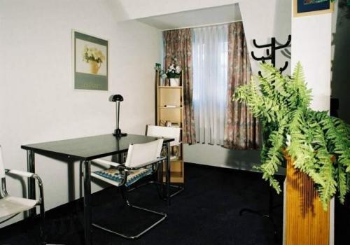 City Apart Hotel