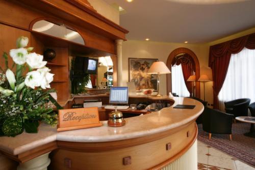 Отель Hotel San Clemente