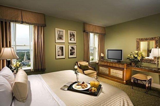 Отель Francis Marion Hotel
