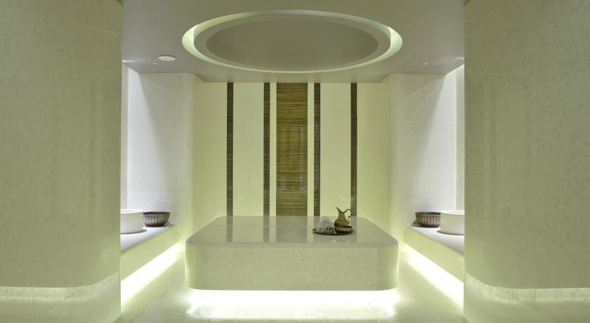 Отель D-Hotel Maris