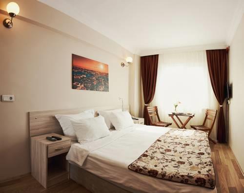 Trio Suites