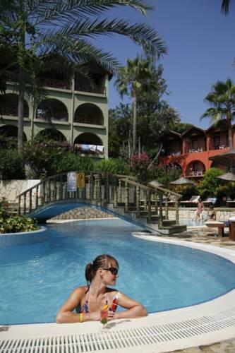 Отель Club Tropical Beach