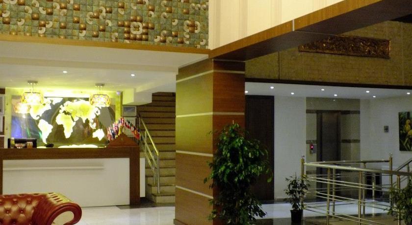 Отель Royal Berk Hotel