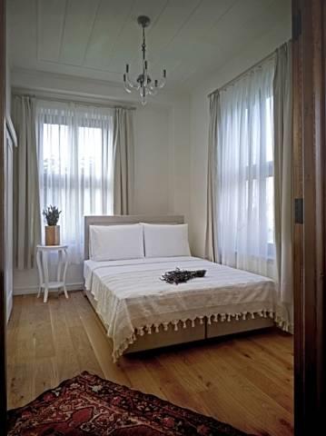 Отель Latife Hanim Konagi