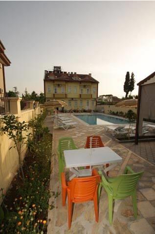 Leylak Apart Hotel