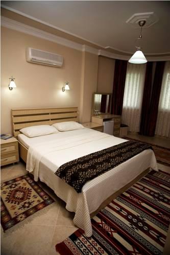 Отель Mandarin Bungalow