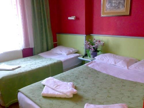 Отель Kroisos Lake Resort Hotel