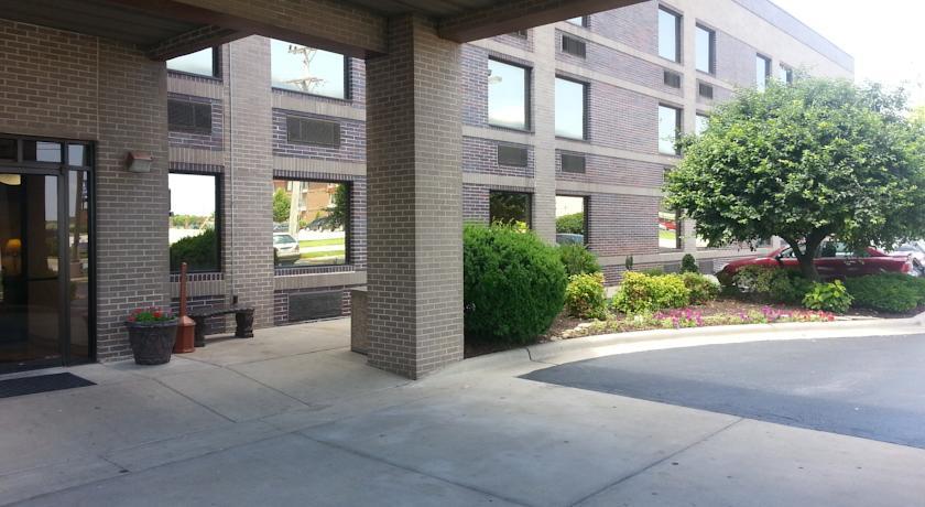 Отель Best Western Deerfield Inn