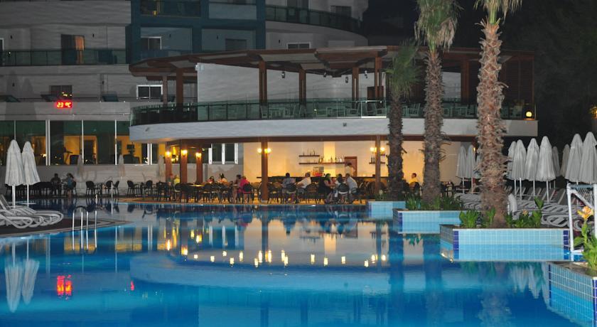 Seashell Resort & Spa