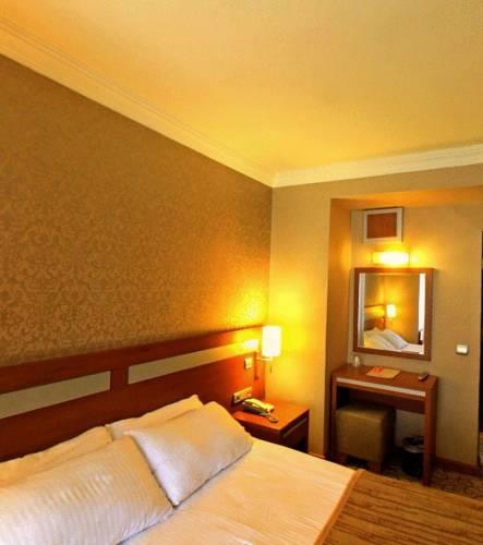 Almer Hotel