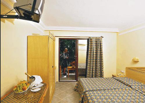 Tropic Hotel