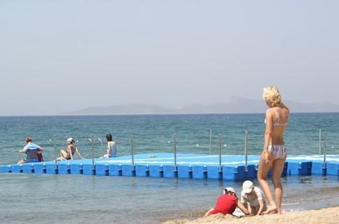 Отель Bendis Beach