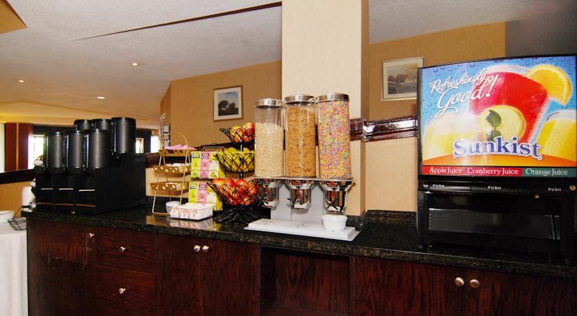 Отель Best Western Plus Brampton