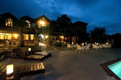 Отель Riverside Hotel