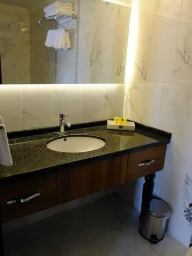 Отель Grand Gold Hotel