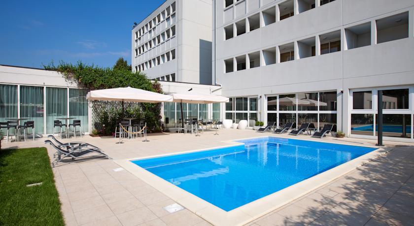 Отель Best Western Hotel Farnese
