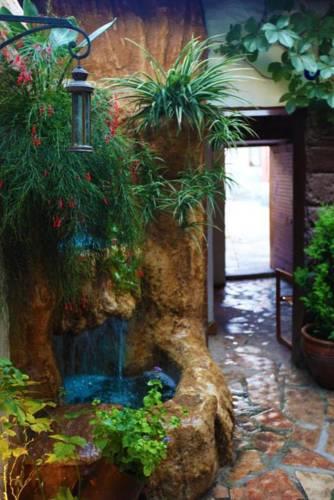 Апартаменты Antique Celtik House