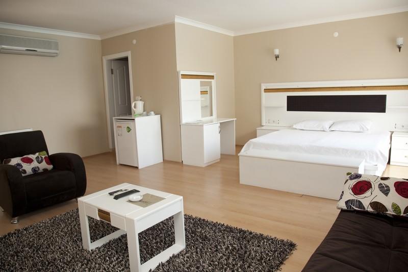 Отель Sandal Hotel
