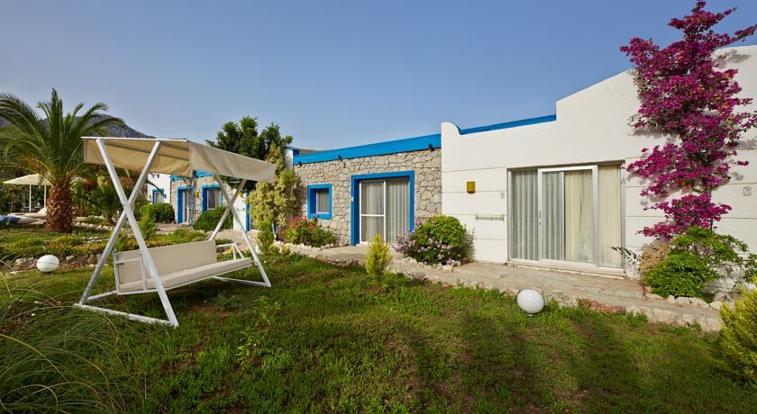Отель Admiral Beach Hotel