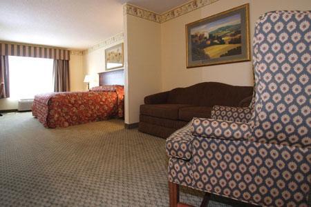 Отель Country Inn & Suites Saint Cloud East