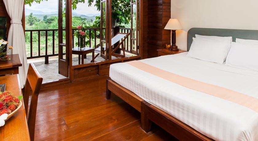 Отель Riverhouse Hotel