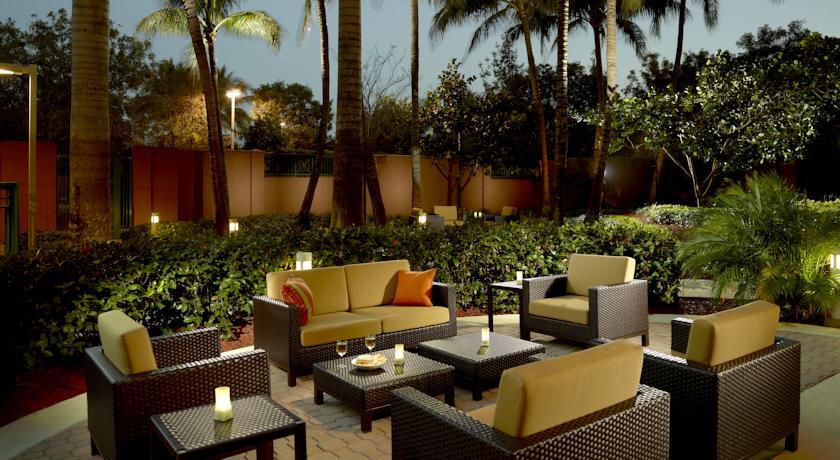 Отель Courtyard Fort Lauderdale Weston