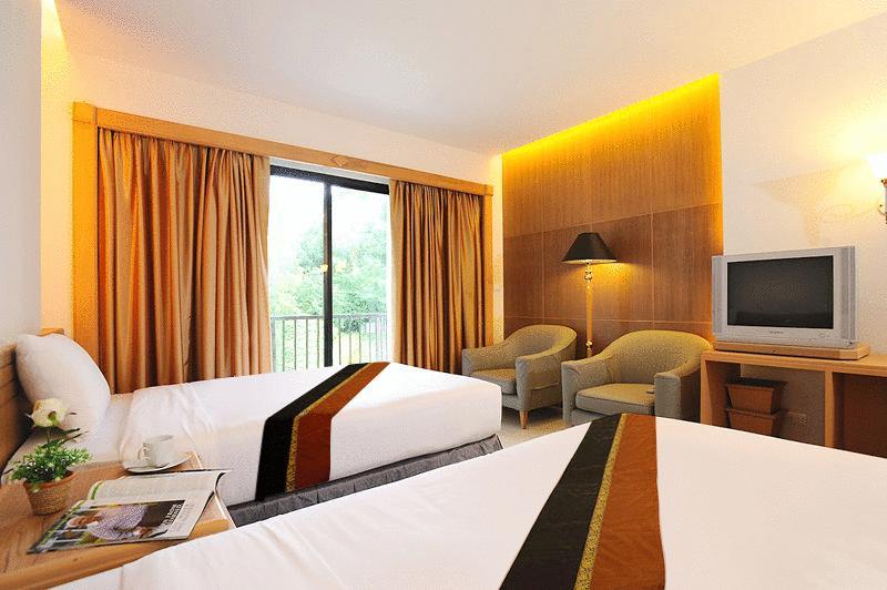 Отель Tinidee Hotel @ Phuket