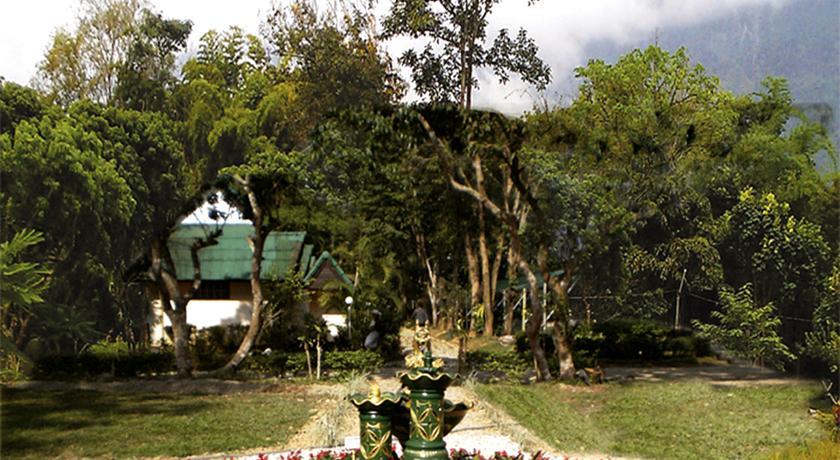 Отель Khunnam Rimtarn Resort
