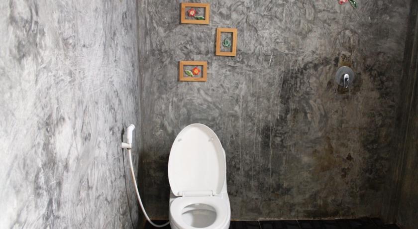 Отель Baan Chao Mai Beach House