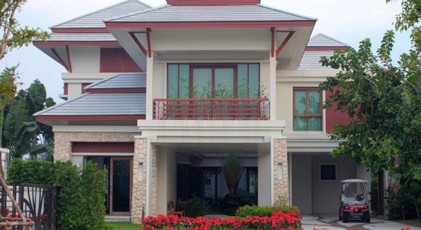 Отель Royal Sammuk Villa