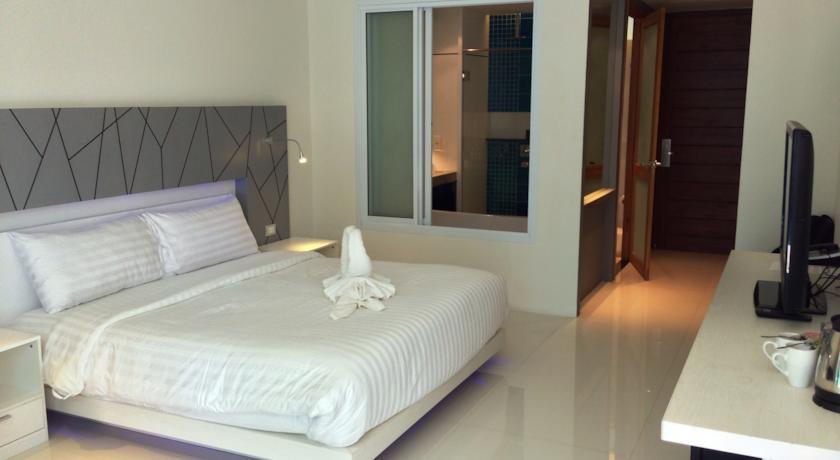 KC Beach Club & Pool Villas