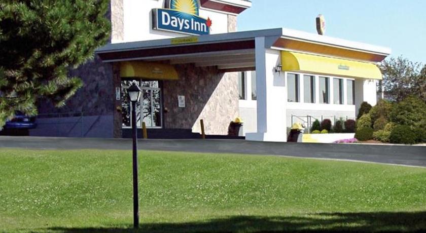 Отель Days Inn & Conference Centre Kingston