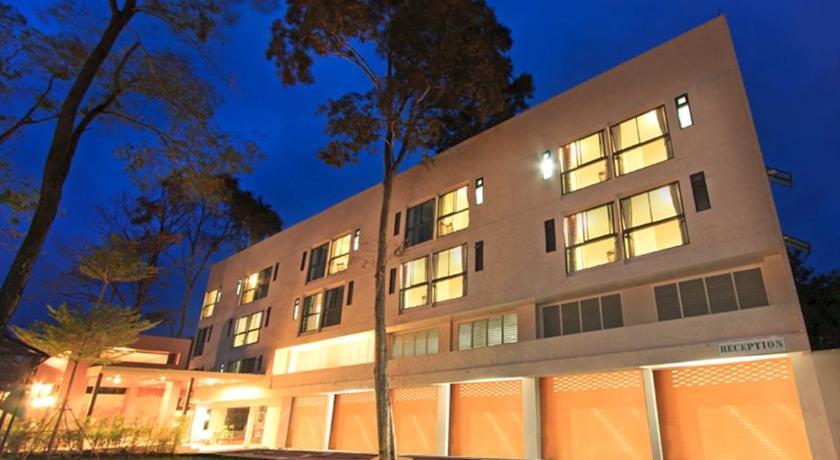 Отель Juldis Khao Yai J2 Hotel